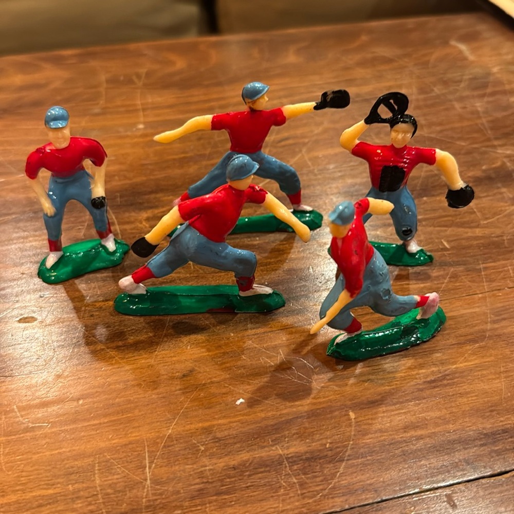 Vintage Plastic Cake Decorator Toppers Baseball Players Set of 5 Figures RARE